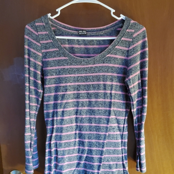 Sweater top bundle - Picture 3 of 3